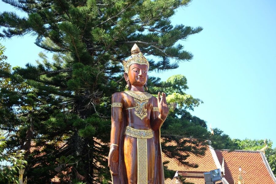 4-Hour Doi Suthep & Hmong Hill Tribe Village from Chiang Mai - Who should book this Chiang Mai tour?