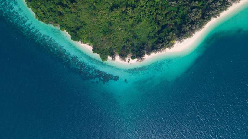 4-Island Tour from Koh Lanta to Koh Kradan with Beach Lunch - Four islands, one long day from Koh Lanta