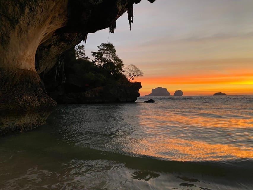 7 Islands sunset tour plus bioluminescent plankton + BBQ - Ko Poda, the main beach break, and the BBQ