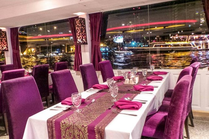 Amazing Chaophraya Dinner Cruise Experience - Service, seating, and comfort