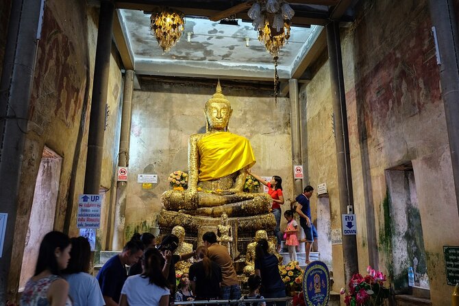 Amphawa Floating & Maeklong Railway Train Market (Small Group) - The guide can shape the whole day