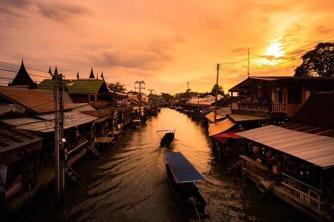 Amphawa Floating Market & Maeklong Railway Train Market Tour - Timing, group size, and the guide’s role