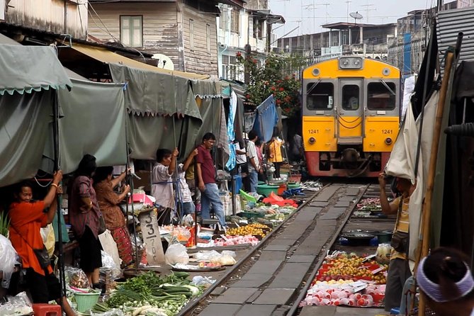 Amphawa Floating Market Tour with Maeklong Railway Market (SHA Plus) - Amphawa Floating Market by motorboat