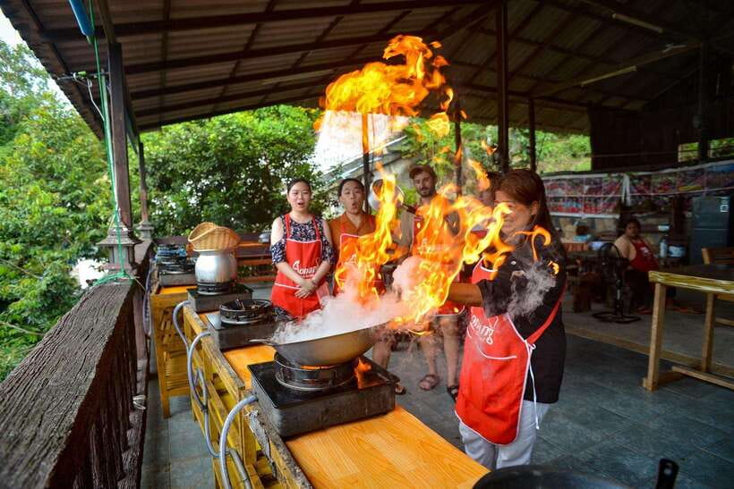 Ao Nang: Half-Day Thai Cooking Class Krabi Province - From curry paste to the first bite