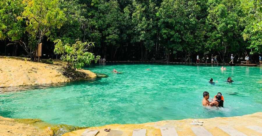 Ao Nang: Hot Spring, Emerald Pool & Tiger Cave Temple Tour - Why the guides make a difference