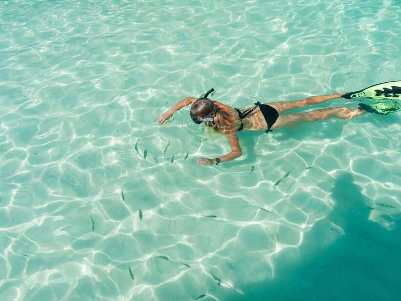 Ao Nang: Island-Hopping Snorkel Tour w/ Amazing Hong Island - Daeng Island snorkeling in clear, deep water