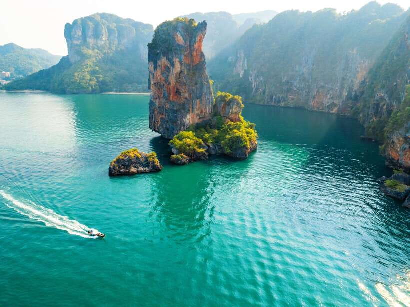 Ao Nang: Island-Hopping Snorkel Tour w/ Amazing Hong Island - Lading Island pairs lunch with a beach stop