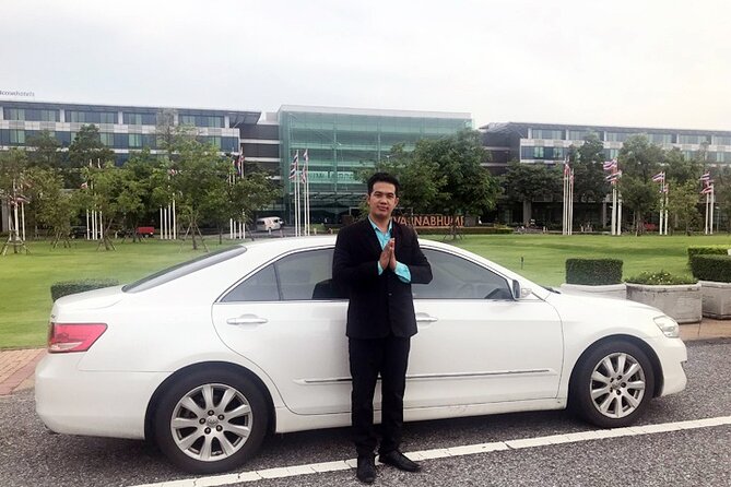 Arrival Private Airport Transfer : Bangkok Airport to Hotel in Bangkok - Inside the sedan, SUV, or van