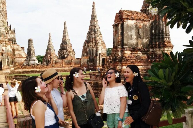 Ayutthaya Ancient Capital, Temples & Summer Palace Private Tour - Bang Pa-In Palace sets the royal scene