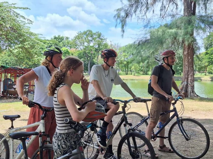 Ayutthaya: Colorful Slow Life Bicycle Tour with local guide. - What $23 really includes