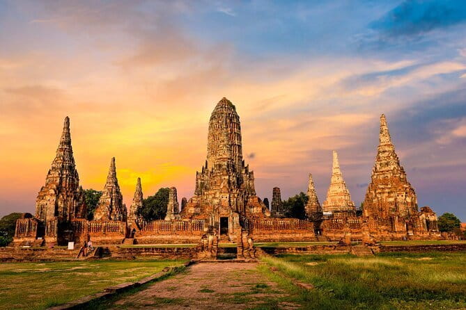 Ayutthaya, Damnoen Floating & Maeklong Railway Market Day Tour - Food is your responsibility