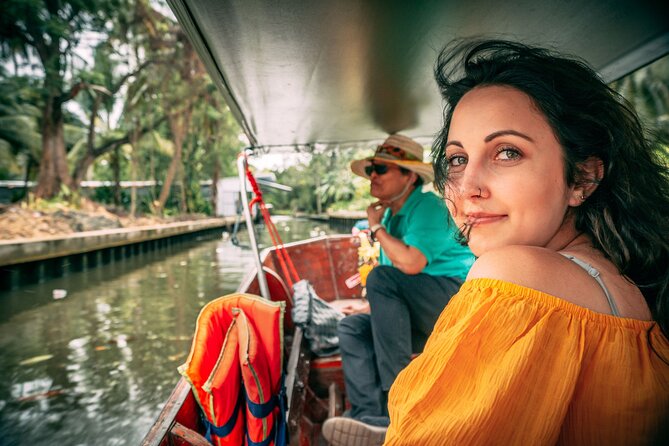 Ayutthaya, Maeklong Railway, Damnoen Saduak Floating Market - Wat Phra Si Sanphet and the royal temple complex