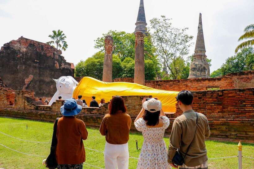 Ayutthaya One Day: Famous Temples & Bang Pa-In Palace Tour - The morning ride from Central World