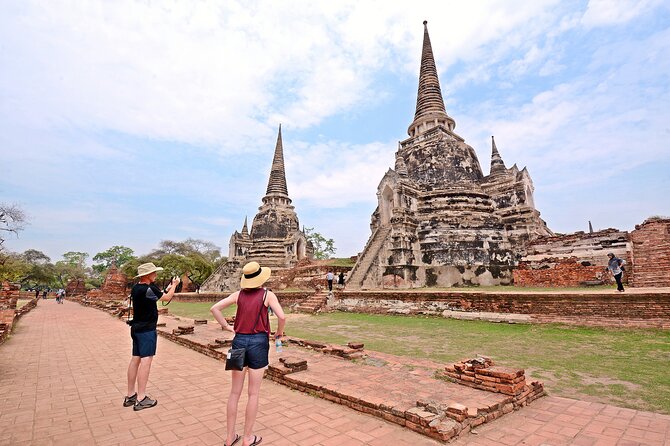 Ayutthaya Sunset Tour: UNESCO Temples & Peaceful River Cruise - Transport, pickup, and group comfort