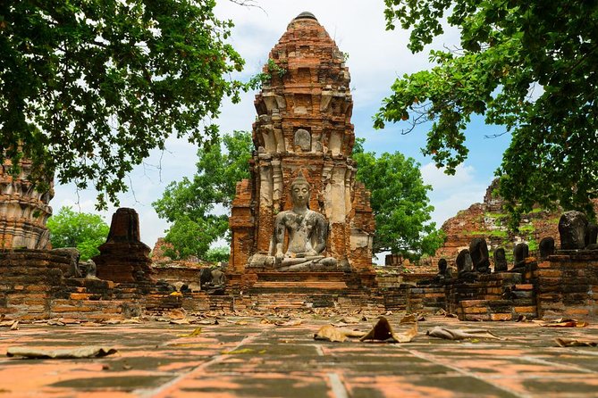 Ayutthaya Temples and Ayothaya Floating Market From Bangkok - Wat Mahathat and Ayutthaya’s most familiar image