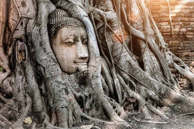 Ayutthaya Temples and Ayothaya Floating Market From Bangkok - What the guides add to the day