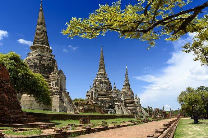 Ayutthaya Temples and Ayothaya Floating Market From Bangkok - Meeting in Sukhumvit at 9:50 a.m.