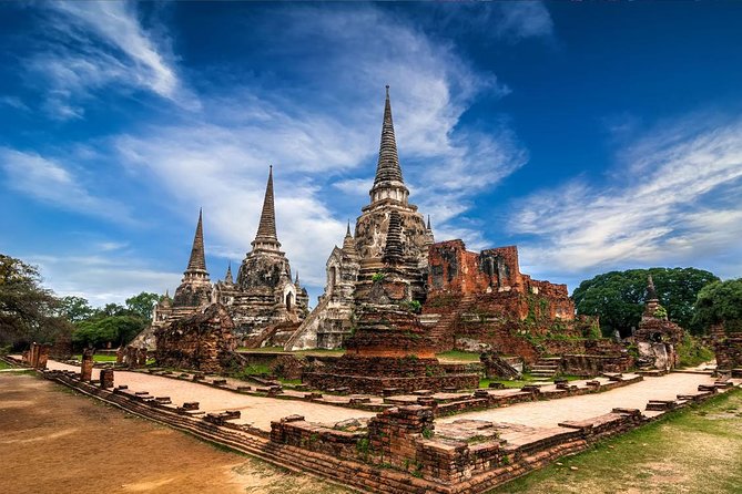 Ayutthaya Tour from Bangkok with Grand Pearl River Cruise - Wihan Phra Mongkhon Bophit and the great bronze Buddha