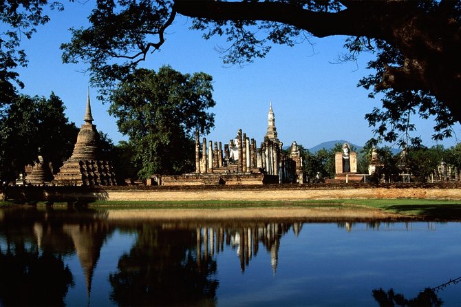 Ayutthaya UNESCO Temples Group Tour with Lunch - Wat Lokayasutha and the 42-meter reclining Buddha