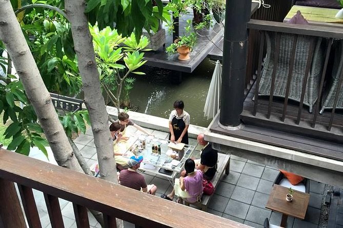 Baipai Thai Cooking School Class in Bangkok - Pickup makes the morning easier