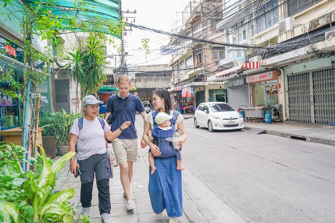 Bang Rak Backstreets: Local Bites & Culture Walking Tour - Crossing the Chao Phraya River by local boat