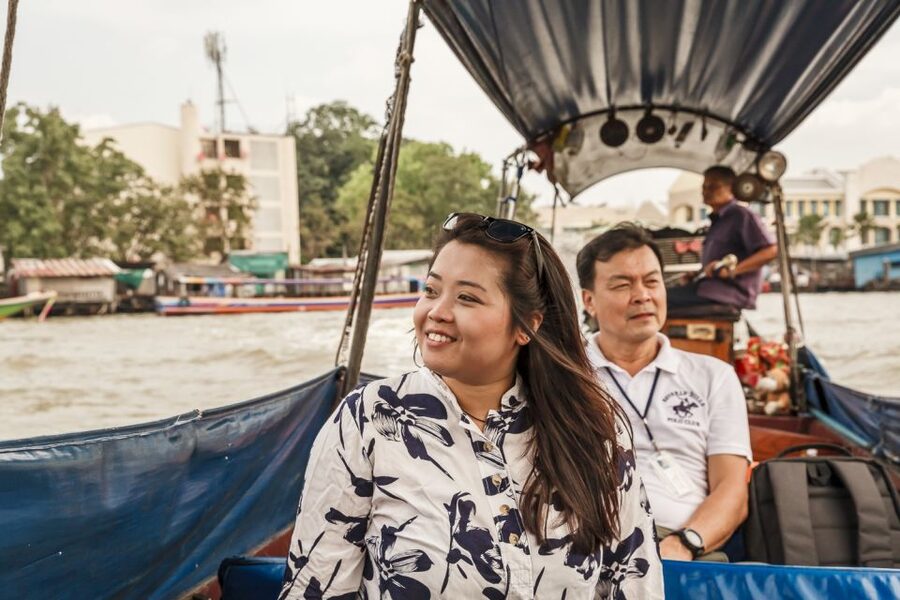 Bangkok: 2-Hour Canal Tour by Teak Boat - Starting at River City Bangkok