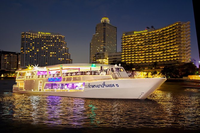 Bangkok: 2-Hour Dinner Cruise on the Chao Phraya Princess - Live music and the mood on board