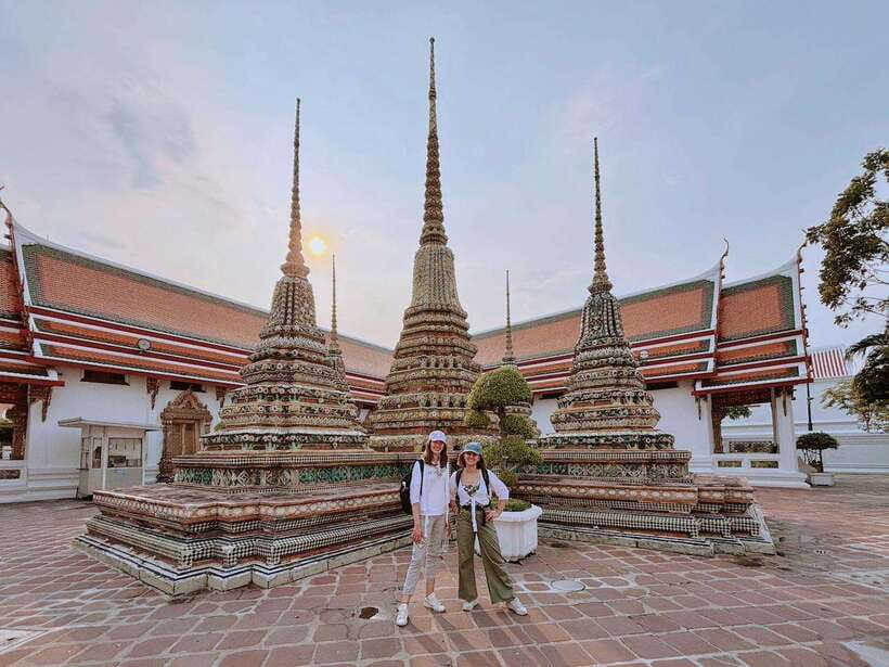 Bangkok: 2 Hours Grand Palace & Wat Pho Private Tour - Why this two-hour route works in Bangkok