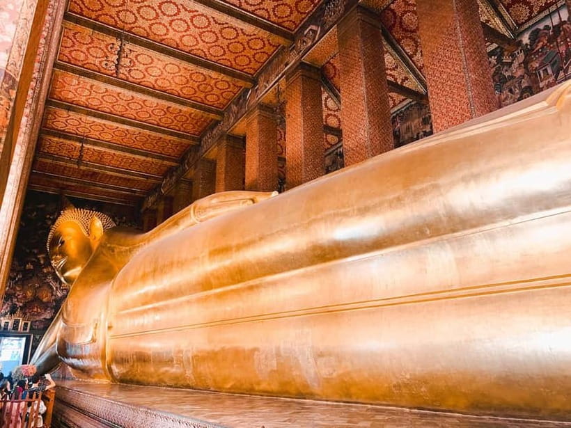 Bangkok: 2 Hours Grand Palace & Wat Pho Private Tour - Meeting your guide at Golden Place