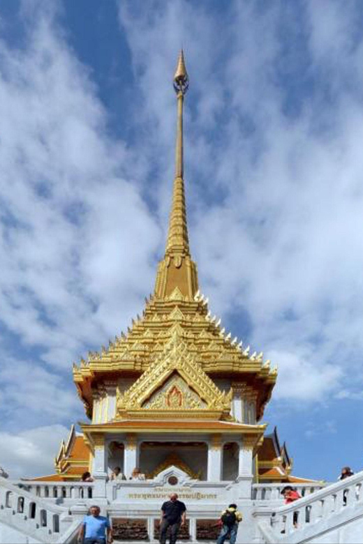 Bangkok: 2 Temple Tour (Golden Buddha + Marble Temple) - The Marble Temple’s Thai and European details