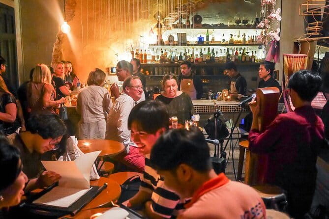 Bangkok After Dark: Pub Crawl Adventure - Why solo visitors may get the most from it