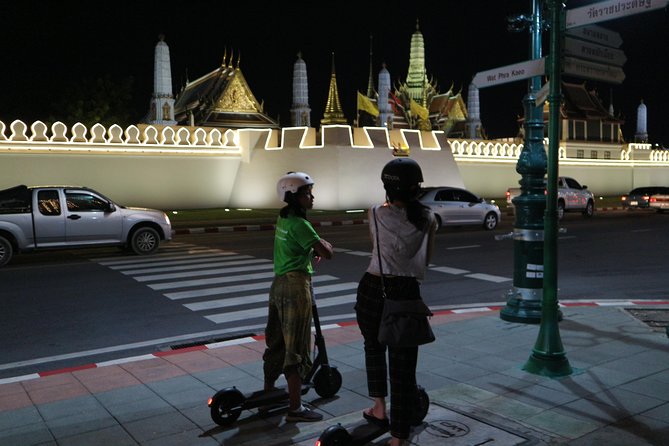 Bangkok at Night by Electric Scooter - Pak Khlong Talat, Bangkok’s flower market