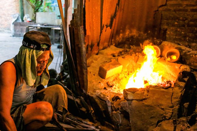 Bangkok: Backstreets and Temple Historic Bike Tour - Bangkok Noi and the canal communities