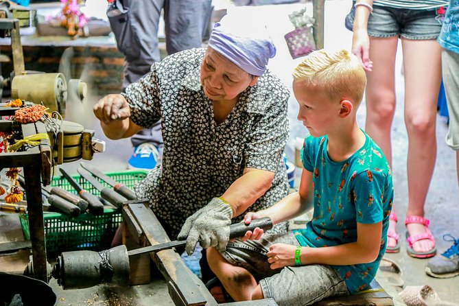 Bangkok: Backstreets and Temple Historic Bike Tour - What the cycling is really like