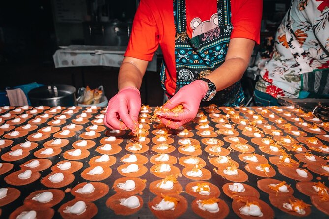 Bangkok Backstreets Food Tour with 15+ Tastings - The two-hour Chinatown food walk