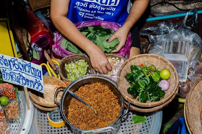 Bangkok Backstreets Food Tour with 15+ Tastings - Who should book this experience?