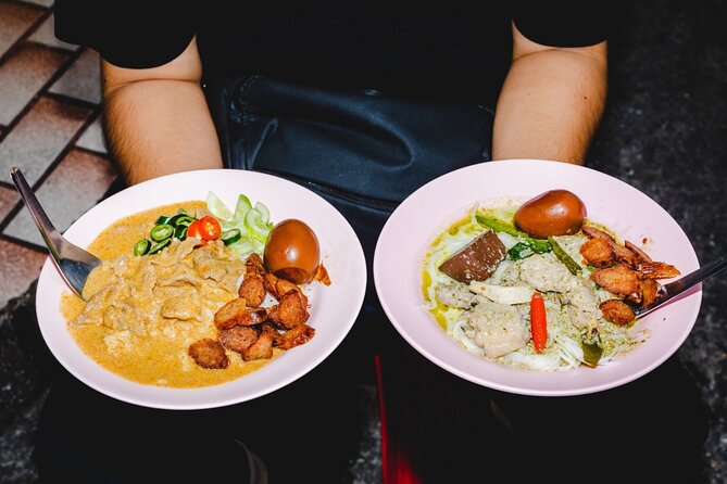 Bangkok: Backstreets Food Tour with 15+ Tastings - Eight to nine stops through Yaowarat