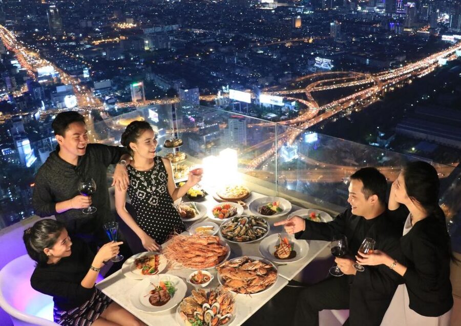 Bangkok: Baiyoke Tower Balcony Buffet & Observation Deck - Getting there and planning your two hours