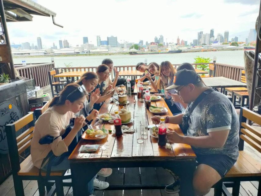 Bangkok: Bang Kachao E-Scooter Jungle Tour - Bang Namphueng Floating Market and lunch by the river