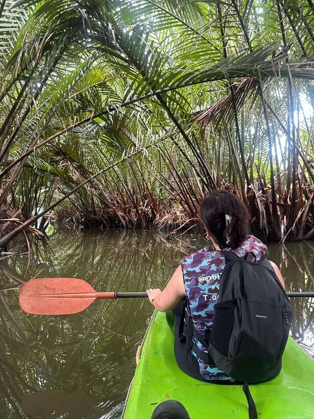 Bangkok: Bang Kachao Green Lung Bike Tour - Raised paths, narrow turns, and local communities