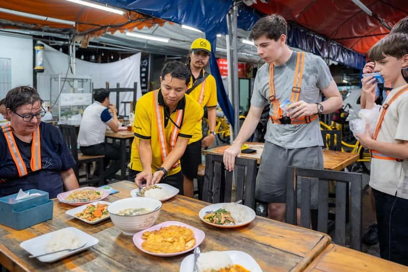 Bangkok by Night Cycling Tour with Street-food Meal - Key points at a glance