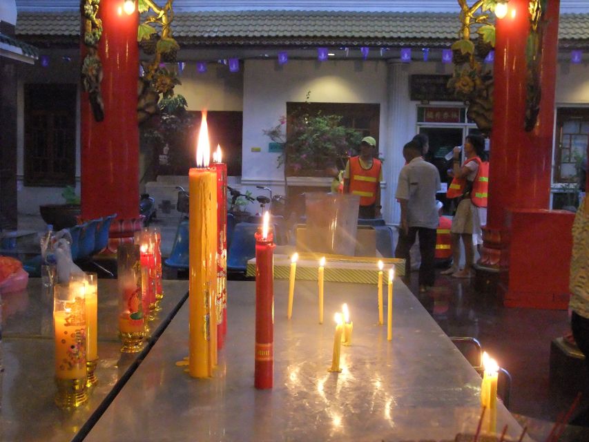 Bangkok by Night Cycling Tour with Street-food Meal - Food, water, and the $45 price