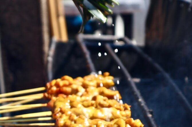 Bangkok by Night Food Tour with 10+ Tastings in Chinatown - Siam Paragon and Jim Thompson House