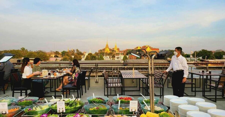 Bangkok: Calypso Cabaret & Dinner Cruise with Hotel Transfer - Hotel transfers and the meeting-point choice