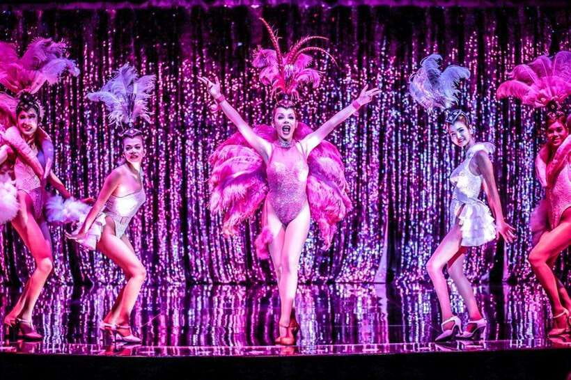 Bangkok: Calypso Cabaret Show with Thai Set Dinner - Choosing dinner before the cabaret