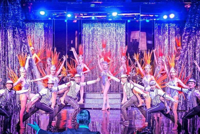 Bangkok: Calypso Cabaret Show with Thai Set Dinner - Who will enjoy this most?