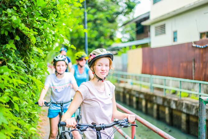 Bangkok Canal Tour by Boat and Bike - Wat Hongrattanaram and the Thonburi side