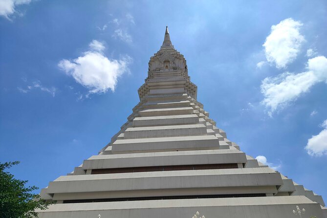 Bangkok Canal Tour: Chaophraya River and Wat Arun - Returning beside the Chao Phraya River