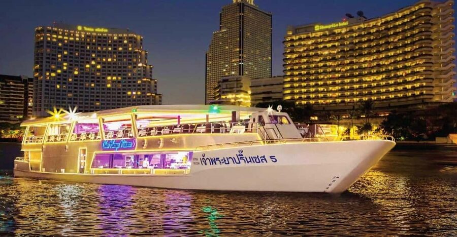Bangkok: Chao Phraya Princess Dinner Cruise - The Grand Palace and Wat Pho from the river