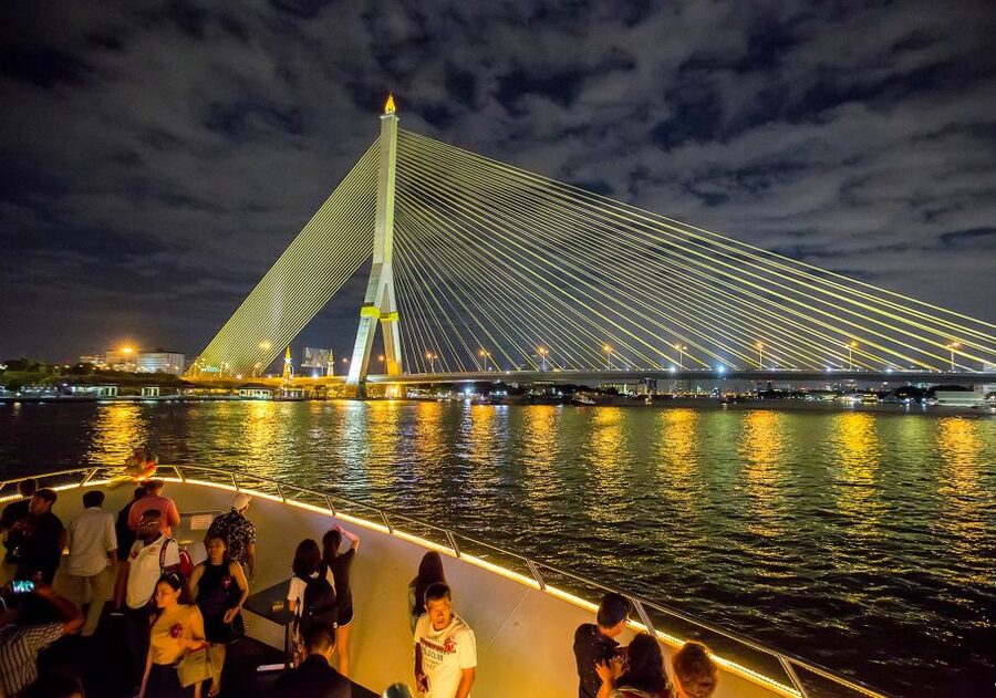 Bangkok: Chao Phraya Princess Dinner Cruise Ticket - Bangkok by river, with dinner and city lights